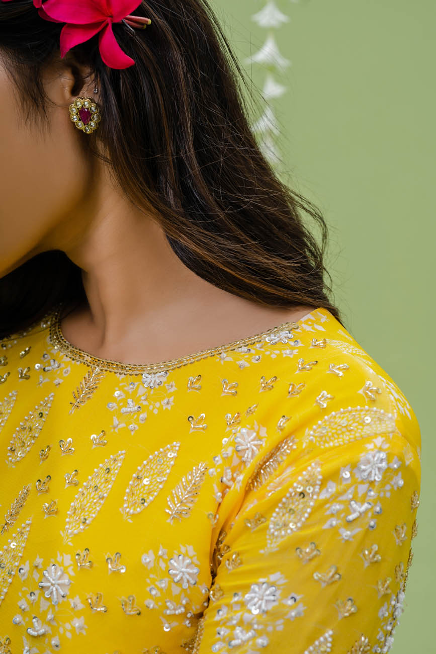 Yellow Kurtis - Buy Latest Yellow Kurti Designs Online At Mirraw