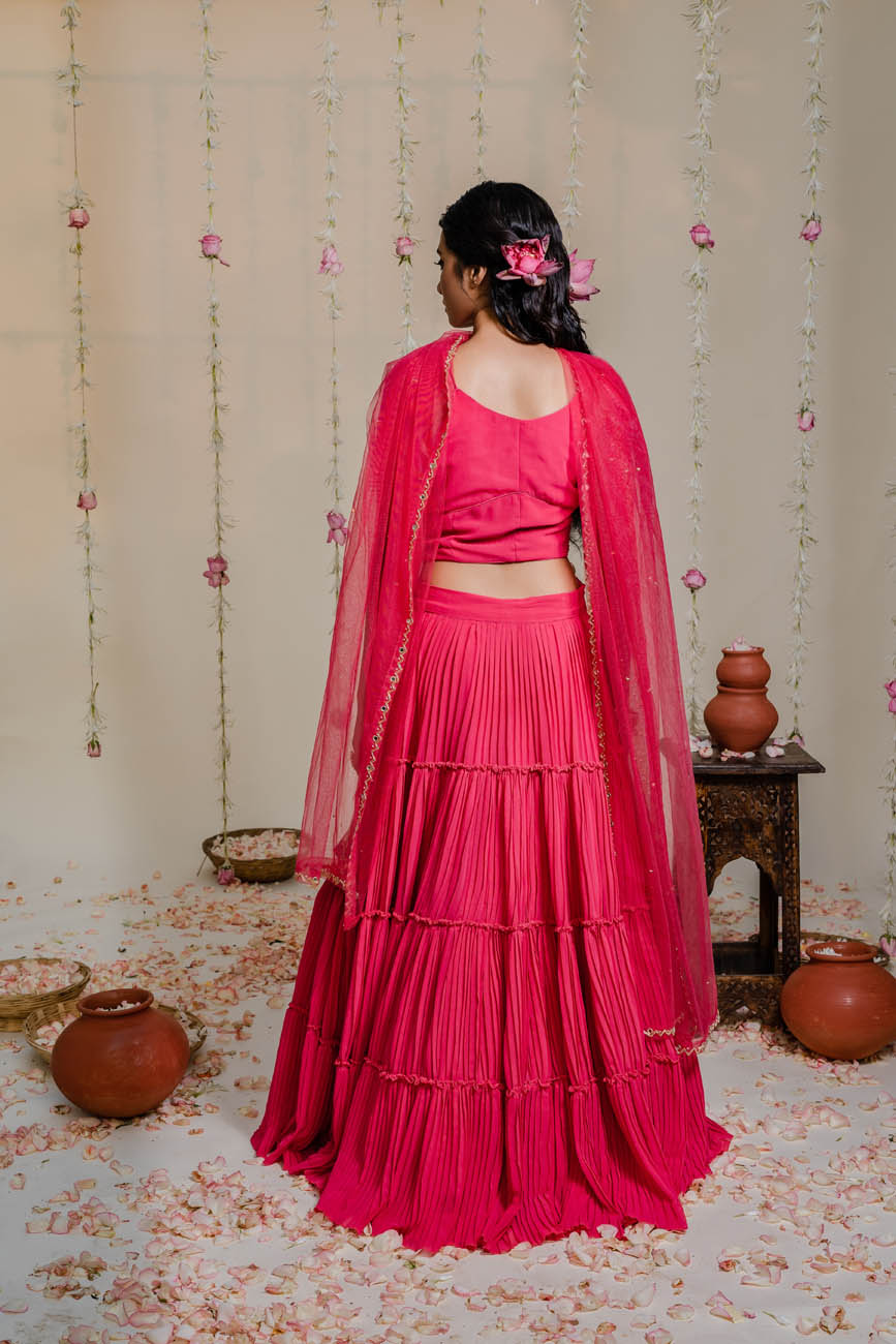 Satvik rani pink lehenga with blouse and red dupatta – Pooja Keyur